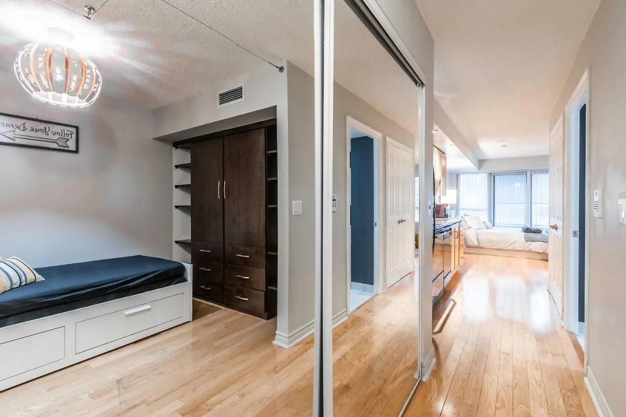 Aoc Suites - Heart Of Downtown Condo Toronto Aparthotel