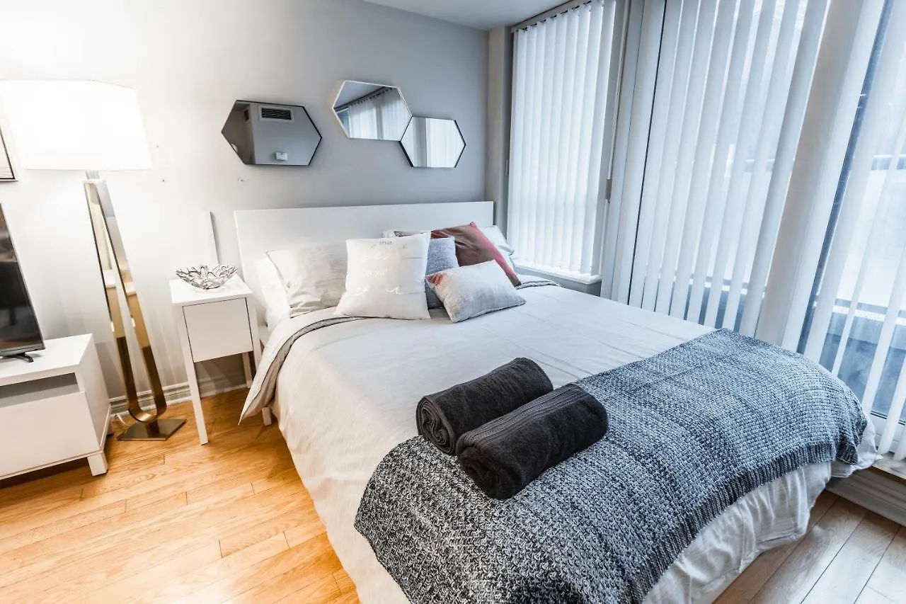 Aoc Suites - Heart Of Downtown Condo Toronto Aparthotel