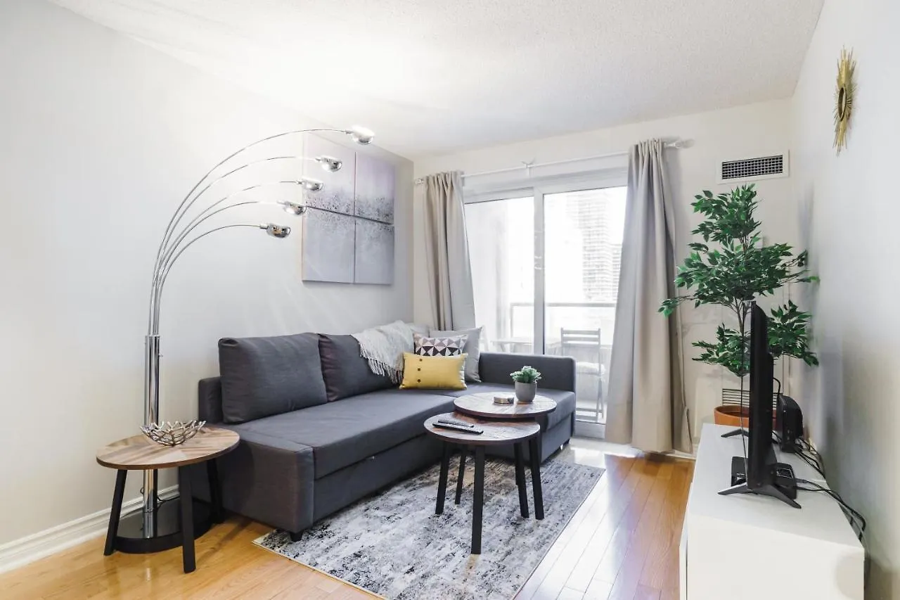 Aoc Suites - Heart Of Downtown Condo Toronto