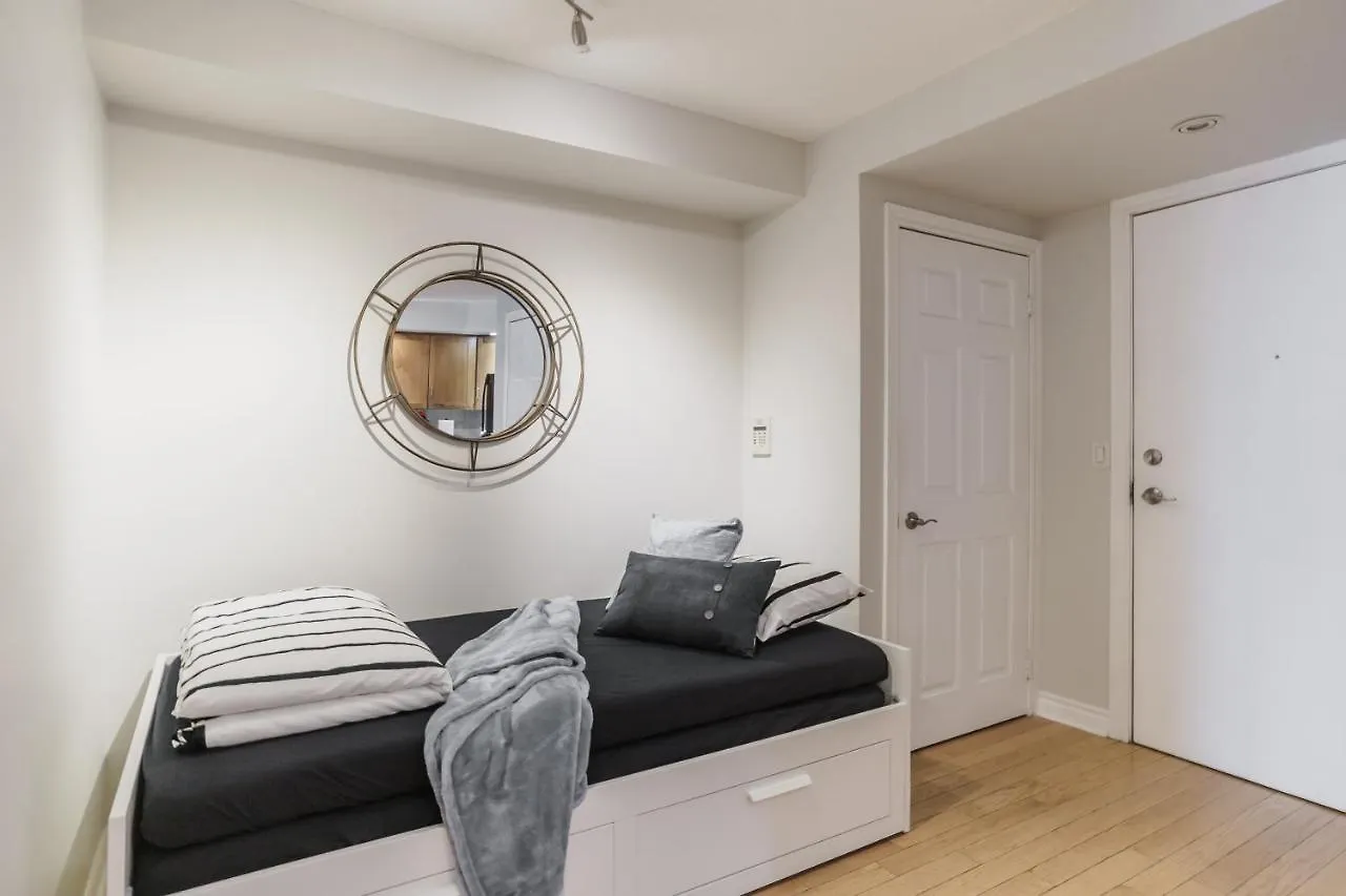Aparthotel Aoc Suites - Heart Of Downtown Condo Toronto
