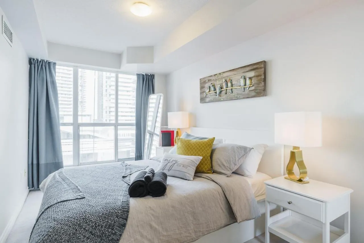 Aoc Suites - Heart Of Downtown Condo Toronto Aparthotel