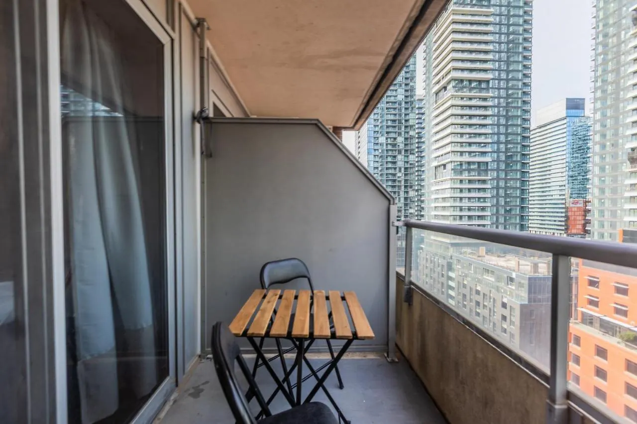 Aparthotel Aoc Suites - Heart Of Downtown Condo Toronto
