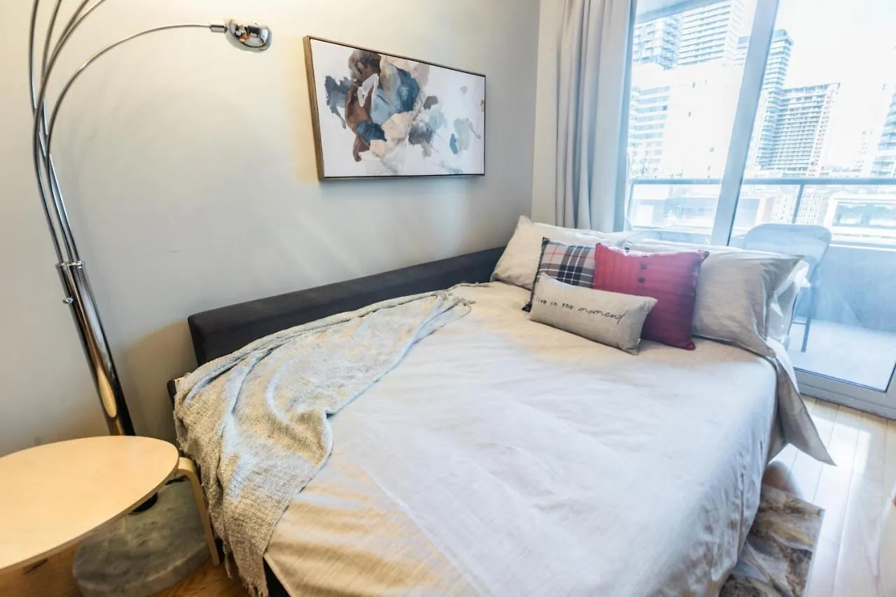 Aparthotel Aoc Suites - Heart Of Downtown Condo Toronto