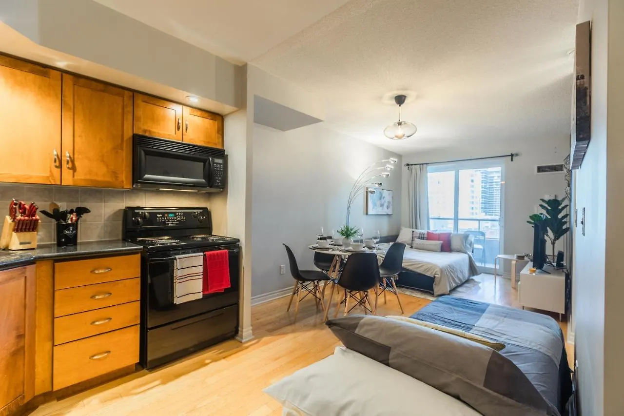 Aoc Suites - Heart Of Downtown Condo Toronto Aparthotel