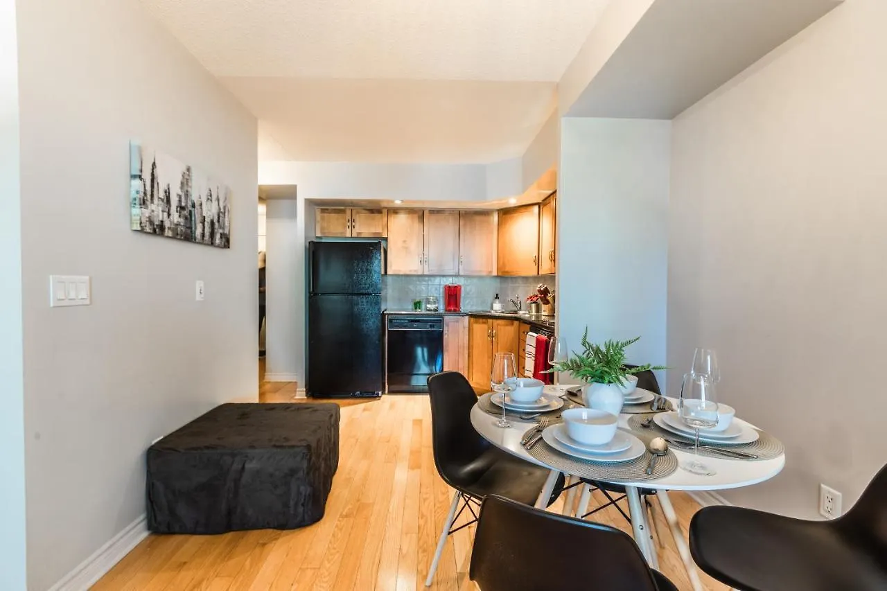 Aoc Suites - Heart Of Downtown Condo Toronto Canada