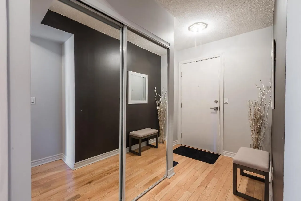 Aoc Suites - Heart Of Downtown Condo Toronto Aparthotel